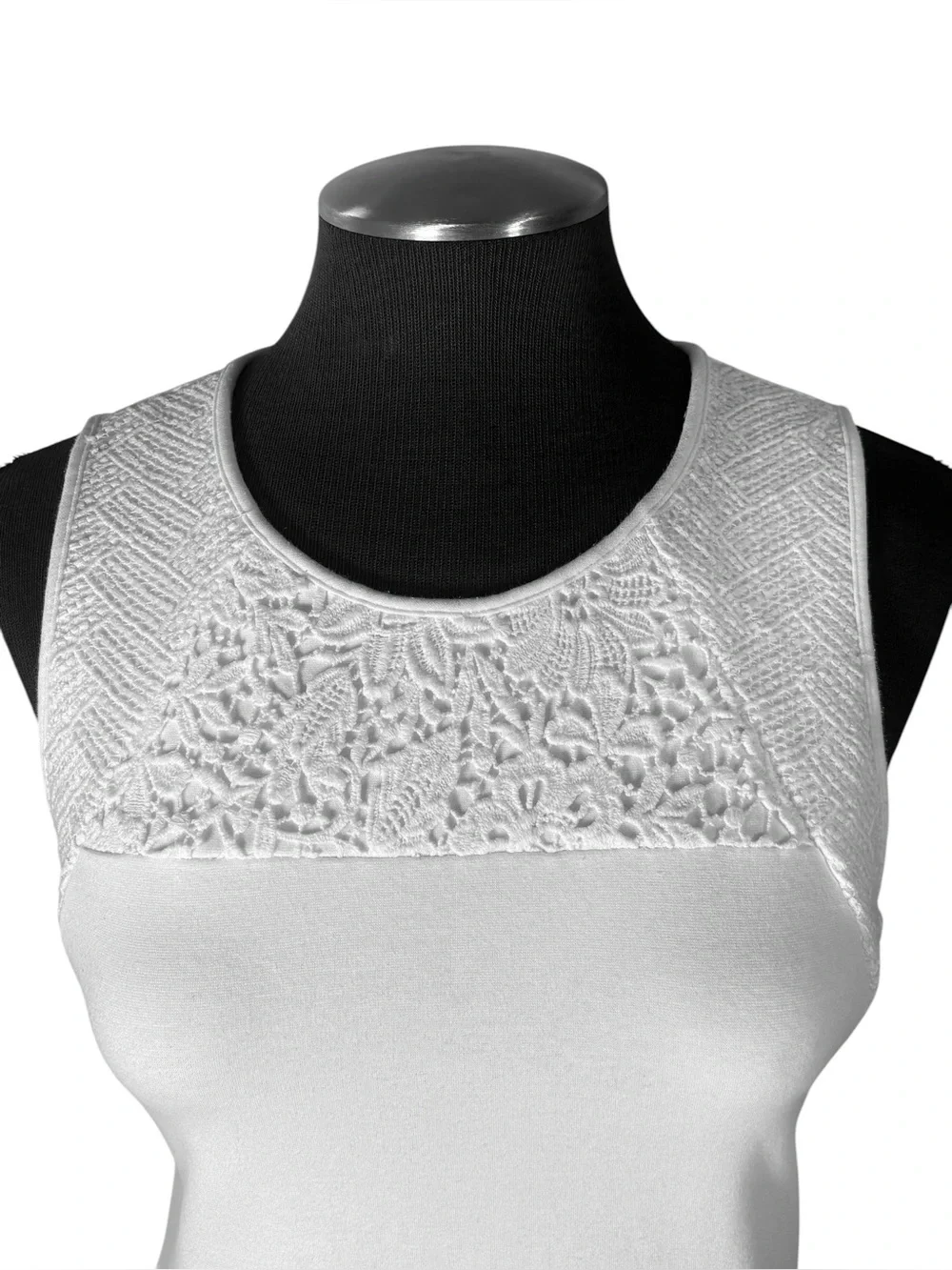 🆕 J.Crew – White Structured Mixed Lace Cotton Blend Sleeveless Top – Size Small